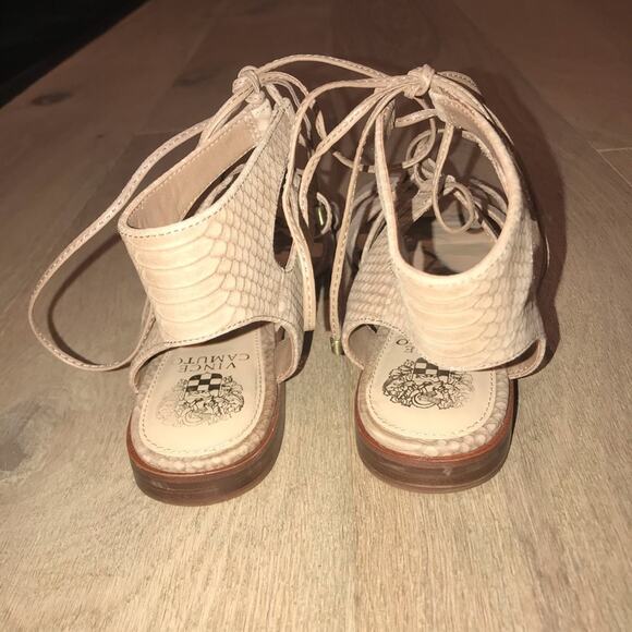 Vince Camuto Women's Tany Gladiator Sandal 8 - Picture 7 of 8